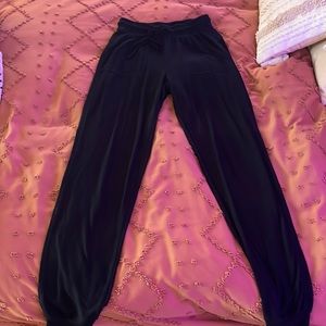 ALO YOGA sweat pant Size small
